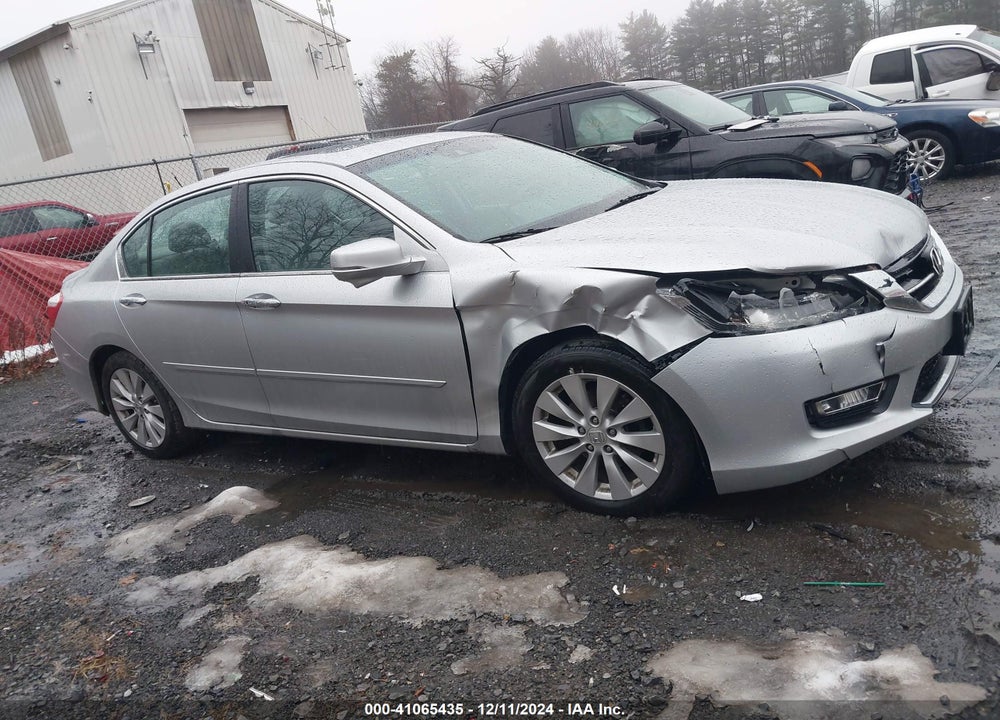 2013 HONDA ACCORD VIN: 1HGCR2F83DA279408