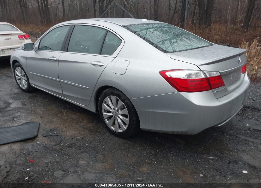 2013 HONDA ACCORD VIN: 1HGCR2F83DA279408