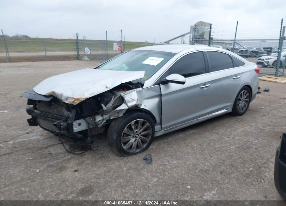2015 HYUNDAI SONATA VIN: 5NPE34AF7FH057430