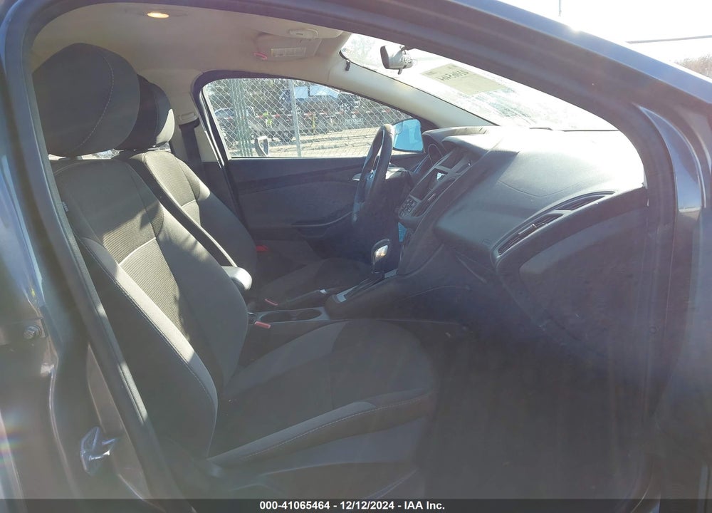 2014 FORD FOCUS SE VIN: 1FADP3F25EL129922