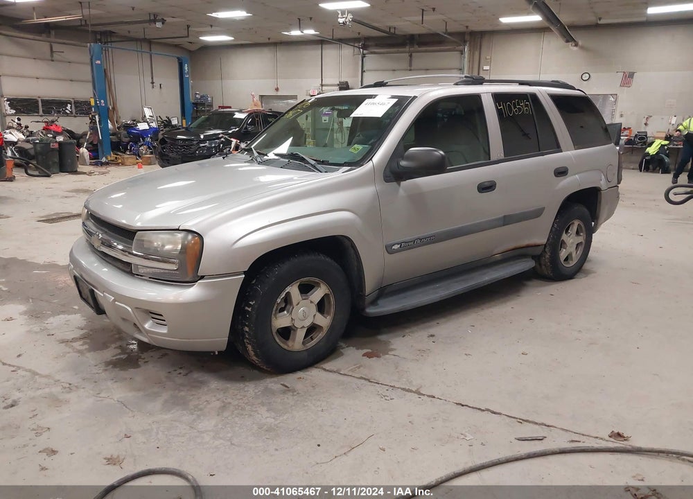 2004 CHEVROLET TRAILBLAZER LS VIN: 1GNDT13S242105264