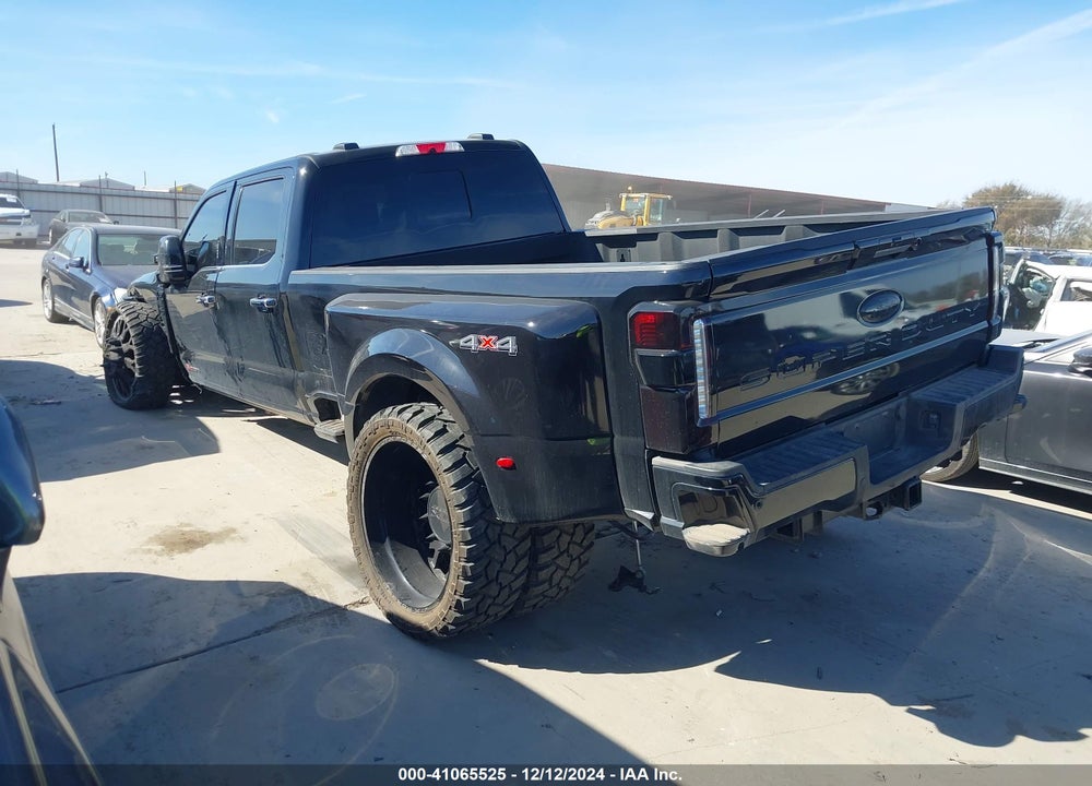 2023 FORD F-350 LARIAT VIN: 1FT8W3DM1PEC40431