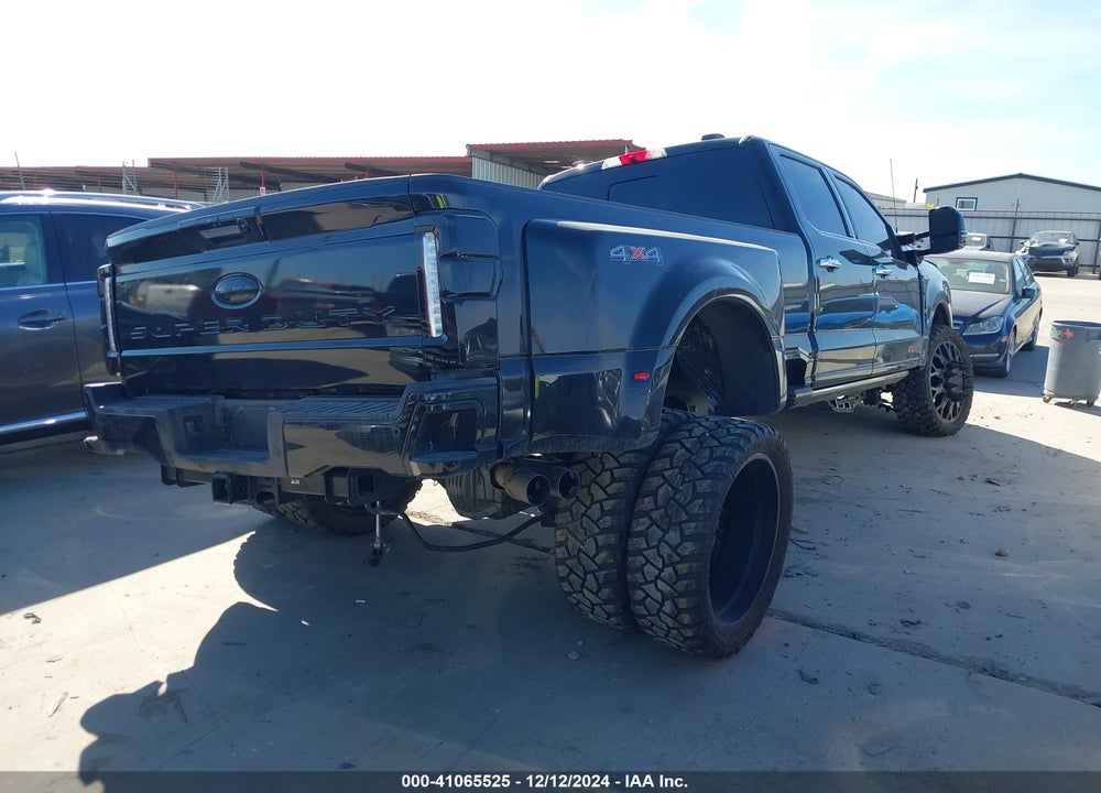 2023 FORD F-350 LARIAT VIN: 1FT8W3DM1PEC40431