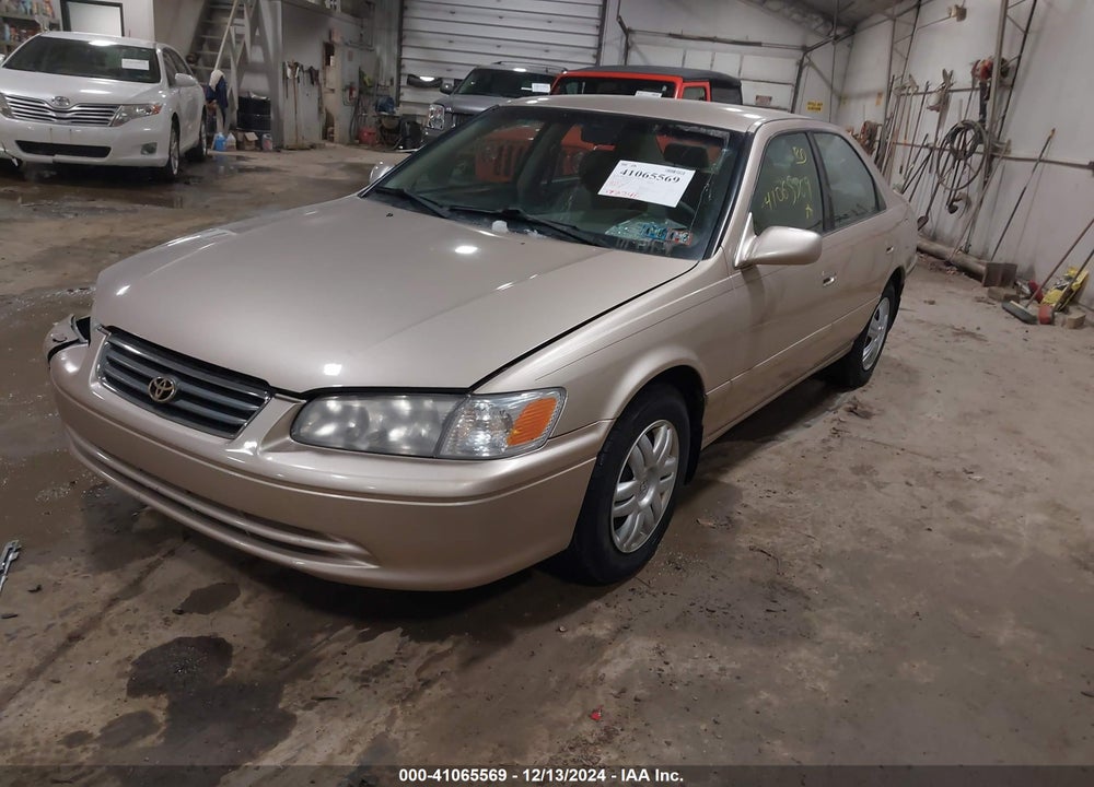 2001 TOYOTA CAMRY LE VIN: JT2BG22K810549910