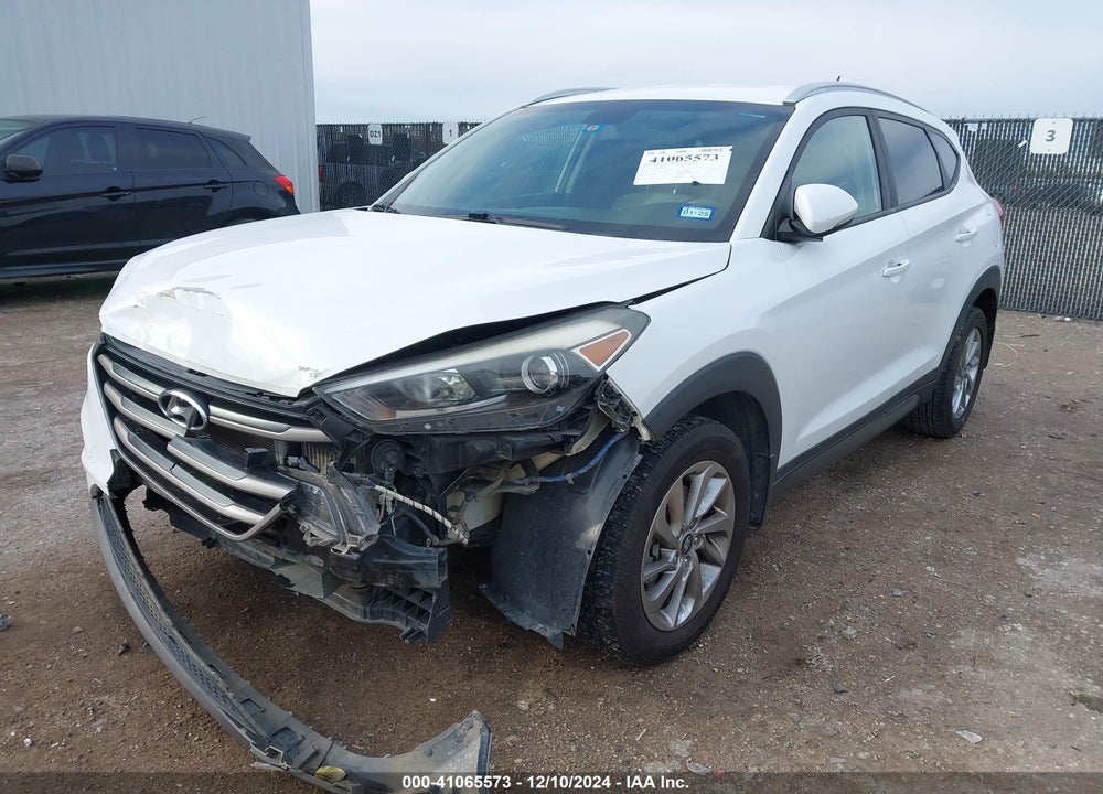 2016 HYUNDAI TUCSON VIN: KM8J33A2XGU242256