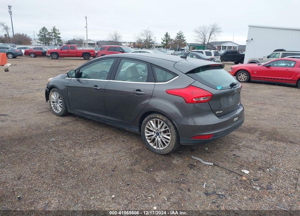 2016 FORD FOCUS TITANIUM VIN: 1FADP3N25GL302634