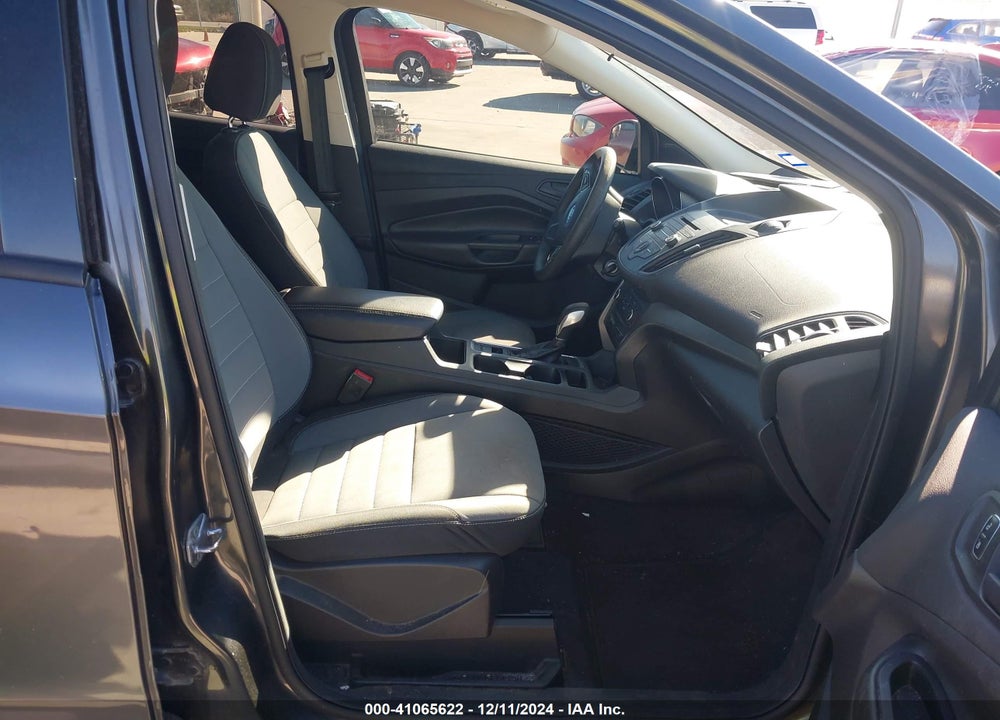 2017 FORD ESCAPE S VIN: 1FMCU0F72HUC49020