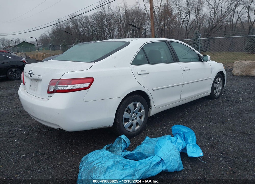 2011 TOYOTA CAMRY LE VIN: 4T1BF3EKXBU747387
