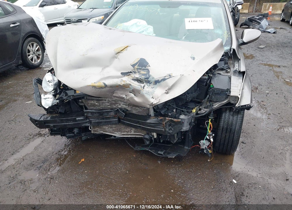 2013 HYUNDAI ELANTRA GLS VIN: 5NPDH4AE8DH307047