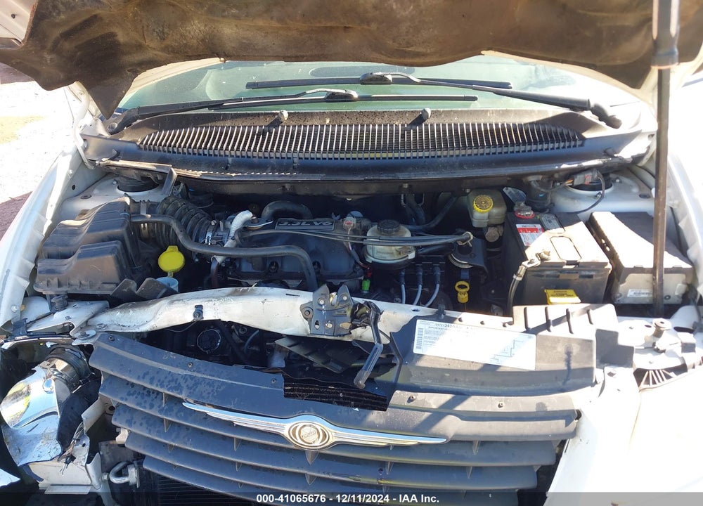 2005 CHRYSLER TOWN & COUNTRY VIN: 1C4GP45RX5B440313