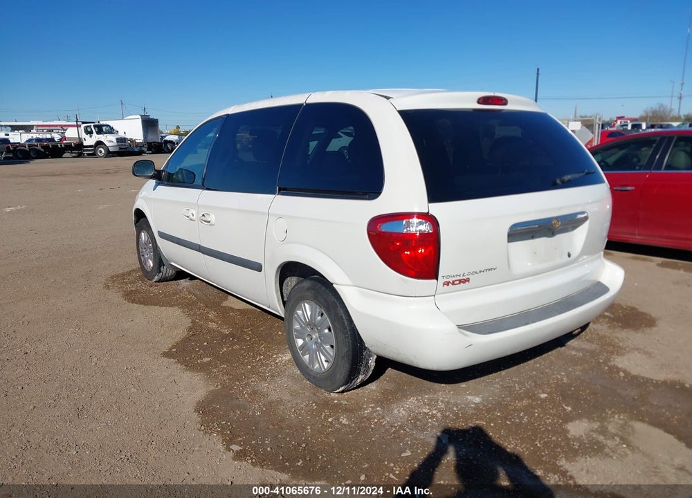 2005 CHRYSLER TOWN & COUNTRY VIN: 1C4GP45RX5B440313