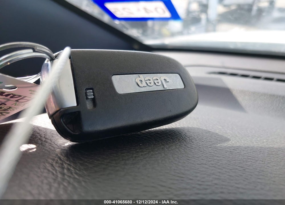 2015 JEEP GRAND CHEROKEE ALTITUDE VIN: 1C4RJFAG0FC691914