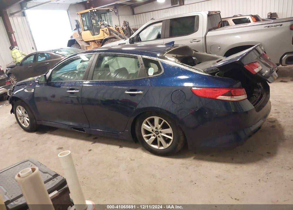 2017 KIA OPTIMA VIN: 5XXGT4L36HG174670