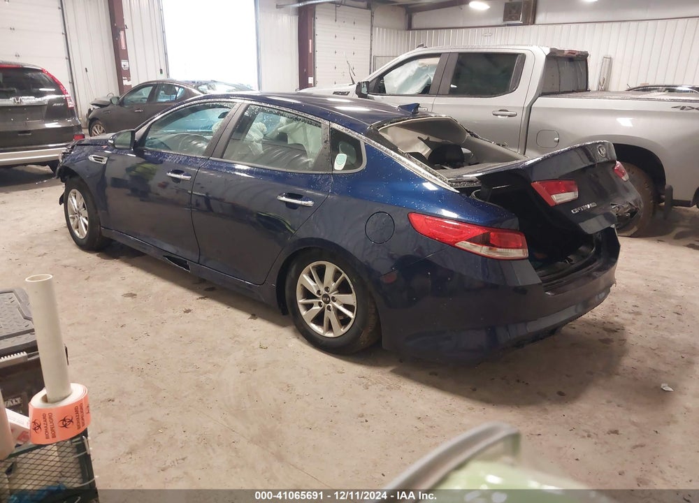 2017 KIA OPTIMA VIN: 5XXGT4L36HG174670