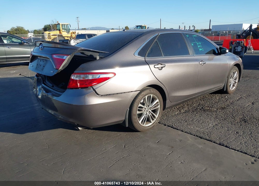 2015 TOYOTA CAMRY SE VIN: 4T1BF1FK7FU907377