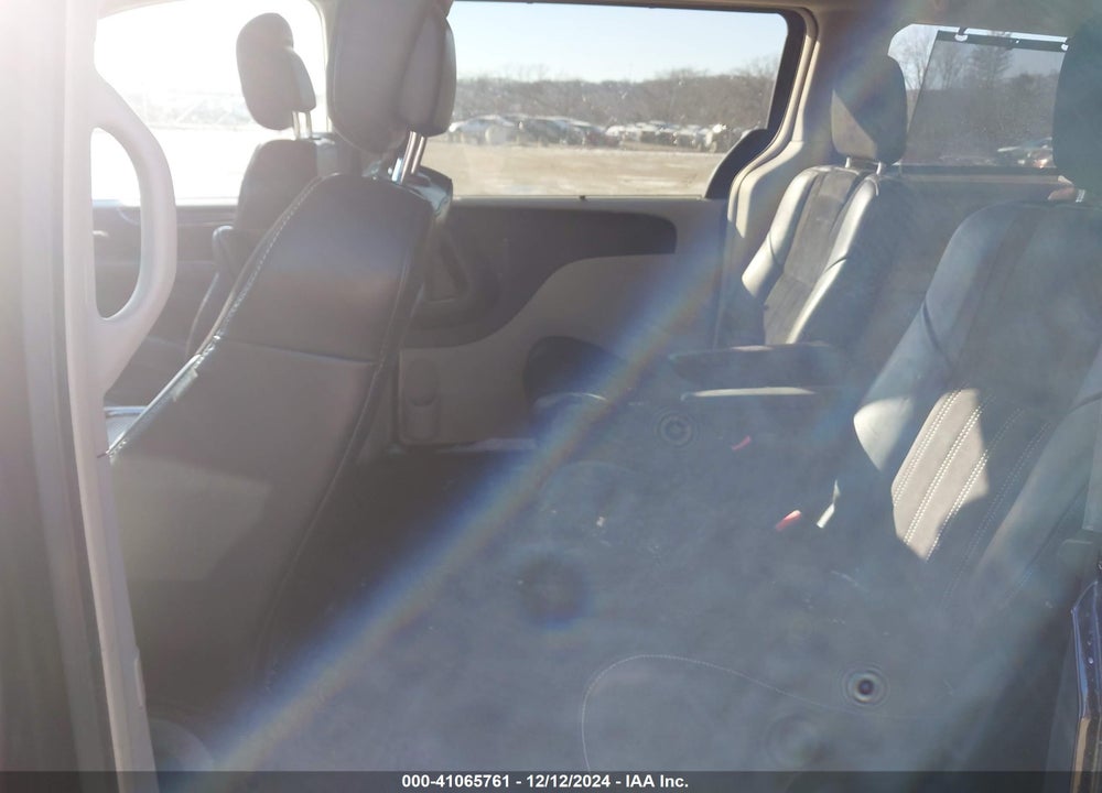 2014 CHRYSLER TOWN & COUNTRY TOURING-L 30TH ANNIVERSARY VIN: 2C4RC1CG9ER421404