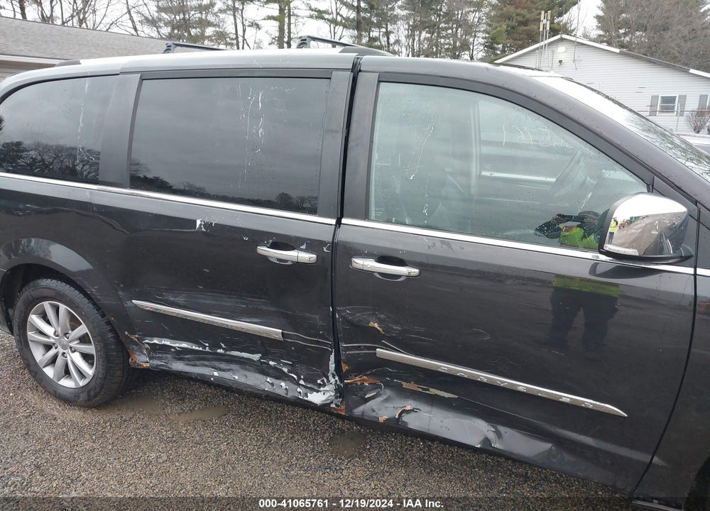 2014 CHRYSLER TOWN & COUNTRY TOURING-L 30TH ANNIVERSARY VIN: 2C4RC1CG9ER421404