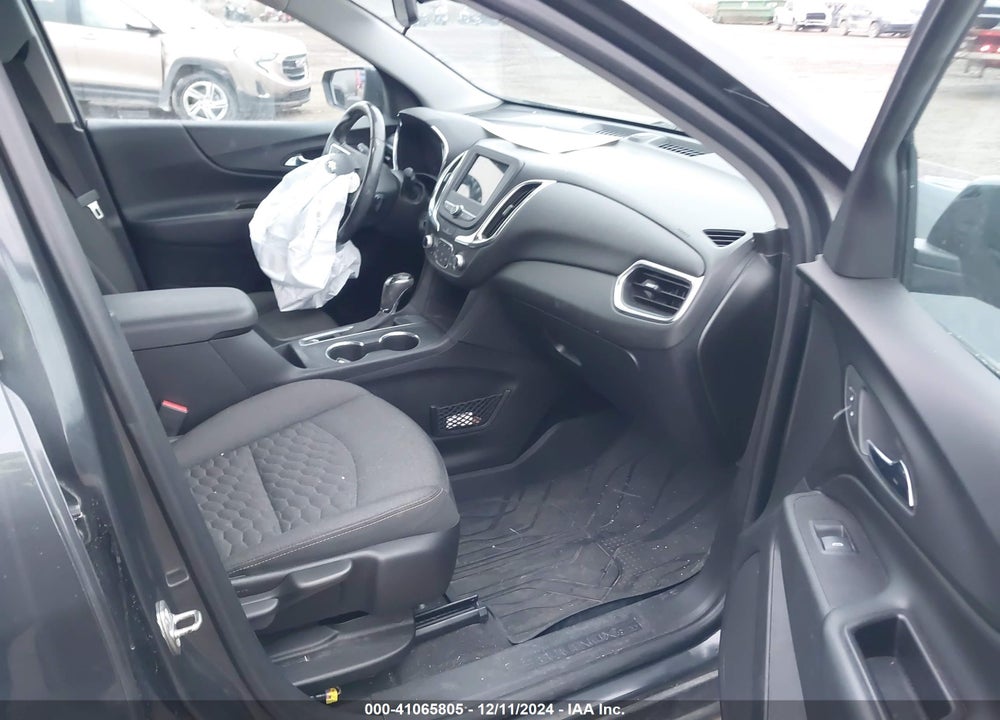 2019 CHEVROLET EQUINOX LT VIN: 2GNAXKEV1K6108807