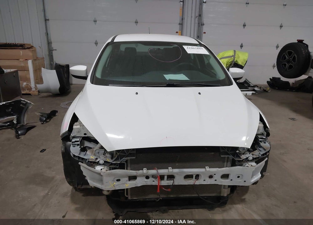 2018 FORD FOCUS SE VIN: 1FADP3F28JL237560