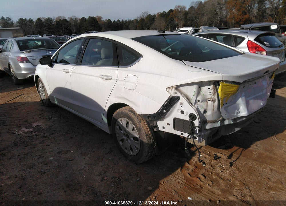 2019 FORD FUSION S VIN: 3FA6P0G77KR193426