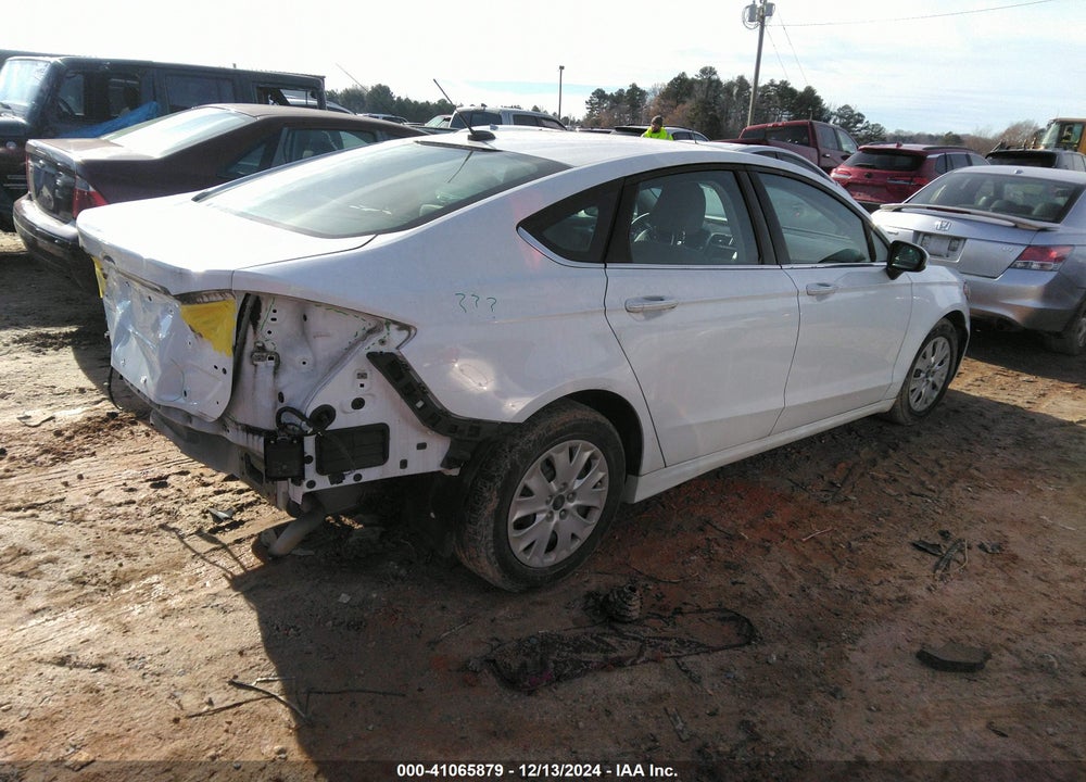 2019 FORD FUSION S VIN: 3FA6P0G77KR193426
