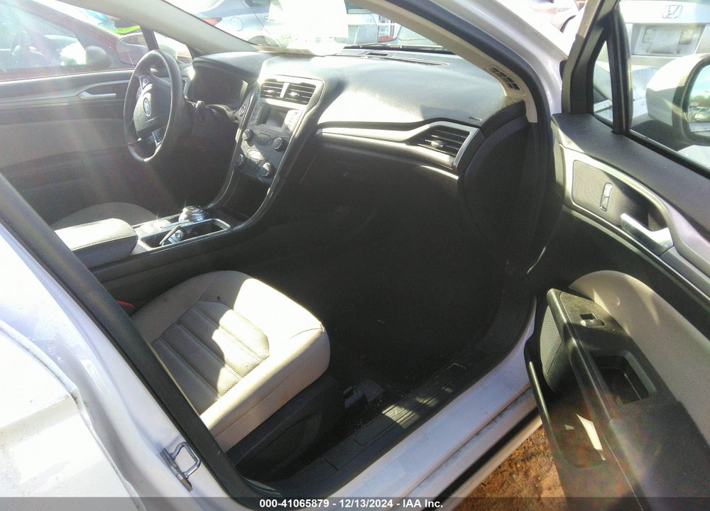 2019 FORD FUSION S VIN: 3FA6P0G77KR193426