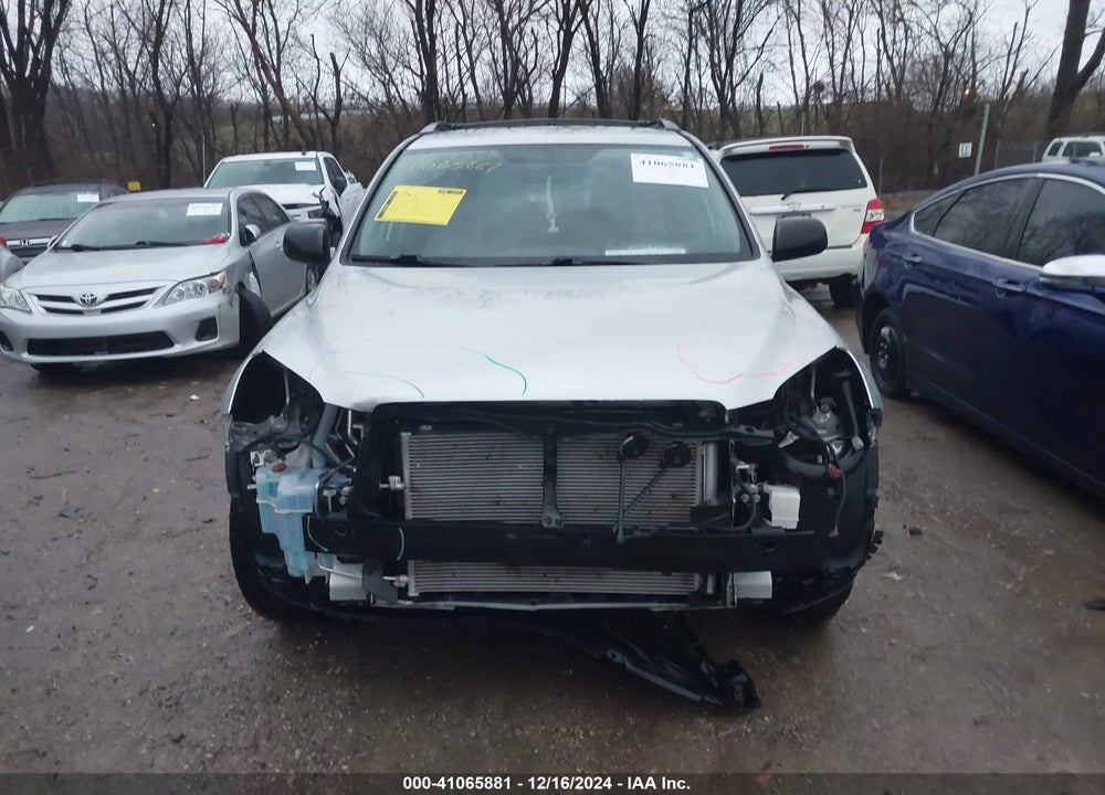 2011 TOYOTA RAV4 VIN: 2T3BF4DVXBW098652