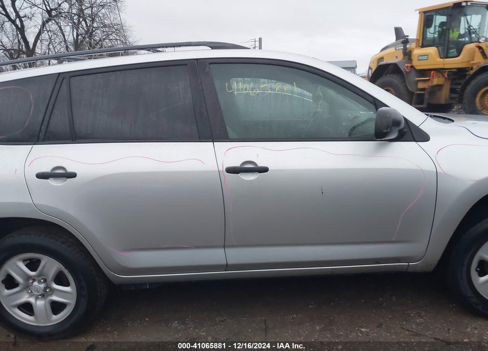 2011 TOYOTA RAV4 VIN: 2T3BF4DVXBW098652