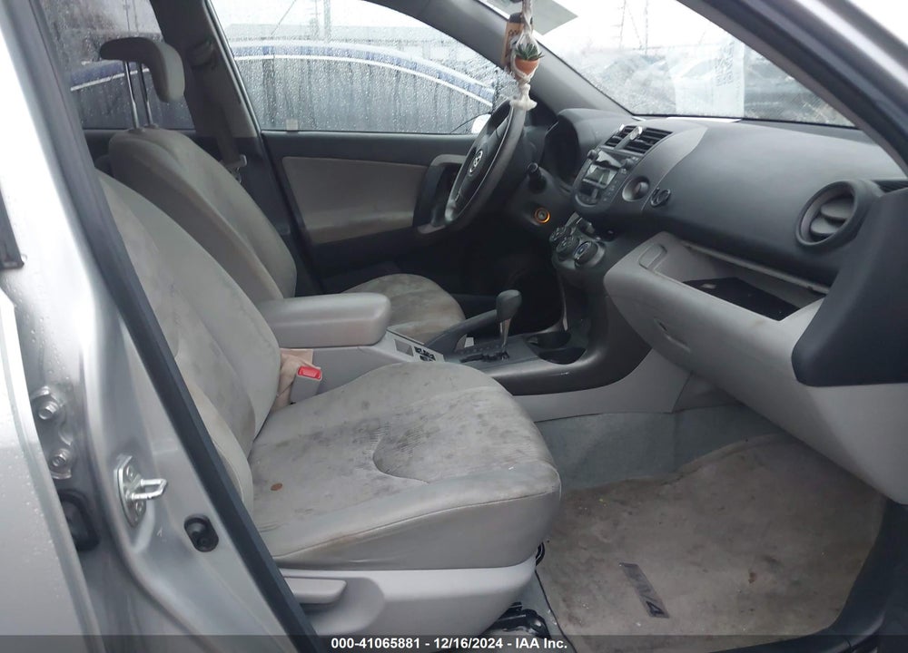2011 TOYOTA RAV4 VIN: 2T3BF4DVXBW098652