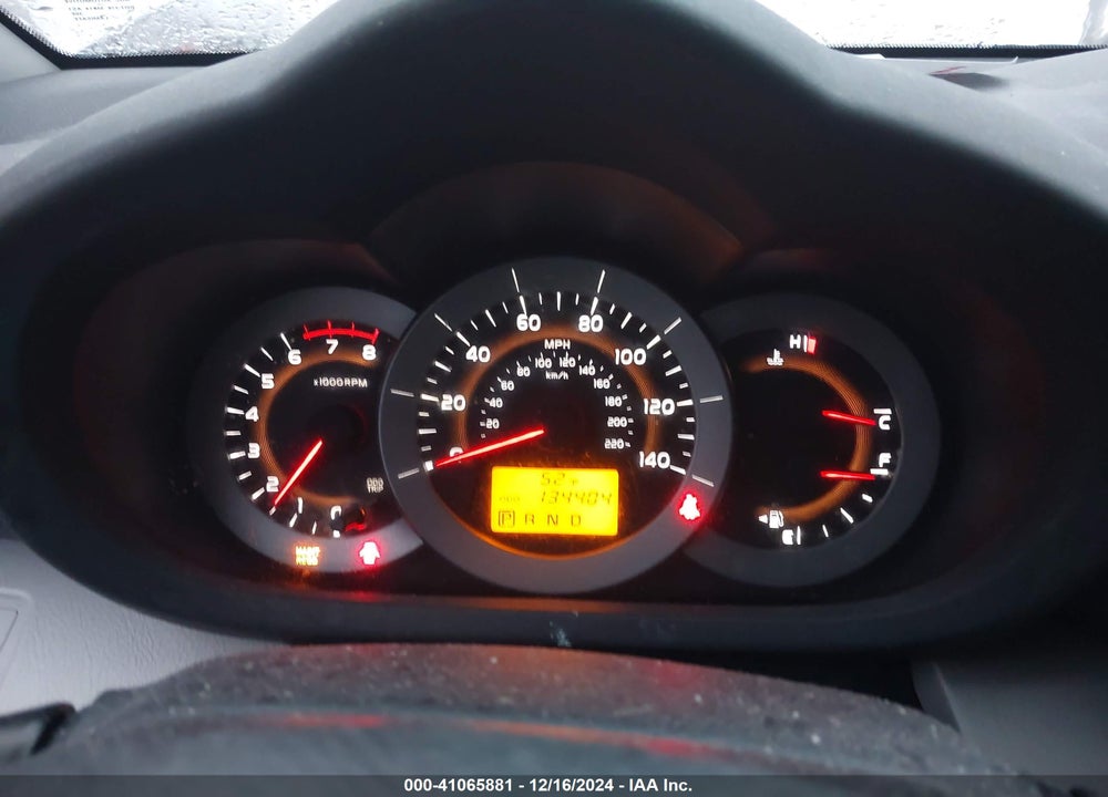 2011 TOYOTA RAV4 VIN: 2T3BF4DVXBW098652
