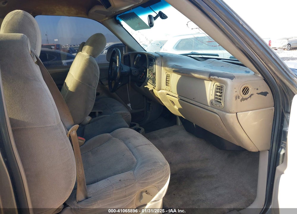 2001 CHEVROLET SILVERADO 1500 LS VIN: 1GCEC14W51Z309090