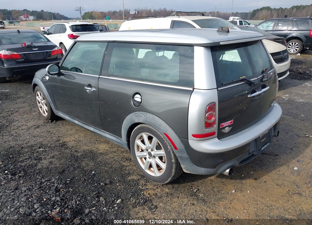 2011 MINI COOPER S CLUBMAN VIN: WMWZG3C58BTY36004
