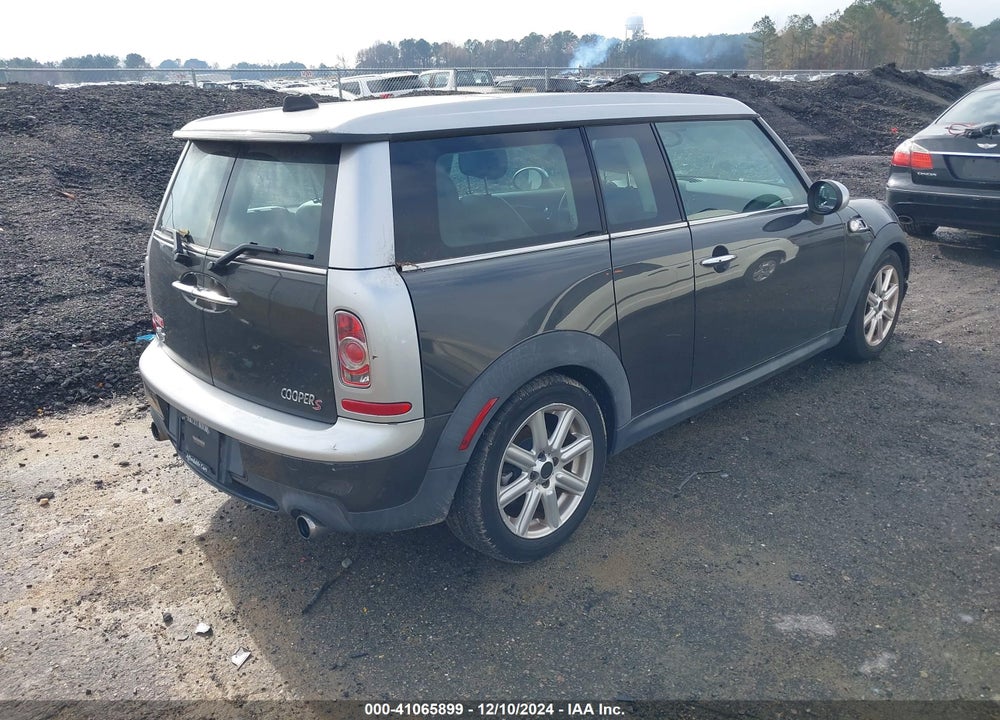 2011 MINI COOPER S CLUBMAN VIN: WMWZG3C58BTY36004