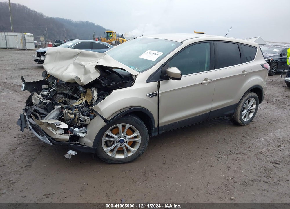2017 FORD ESCAPE SE VIN: 1FMCU9GD9HUB48355