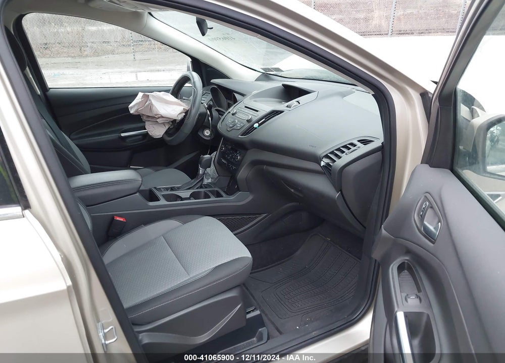 2017 FORD ESCAPE SE VIN: 1FMCU9GD9HUB48355