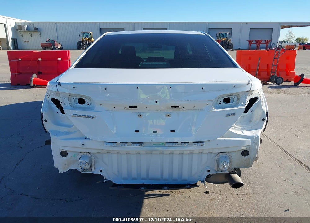 2013 TOYOTA CAMRY SE VIN: 4T1BF1FK1DU264103