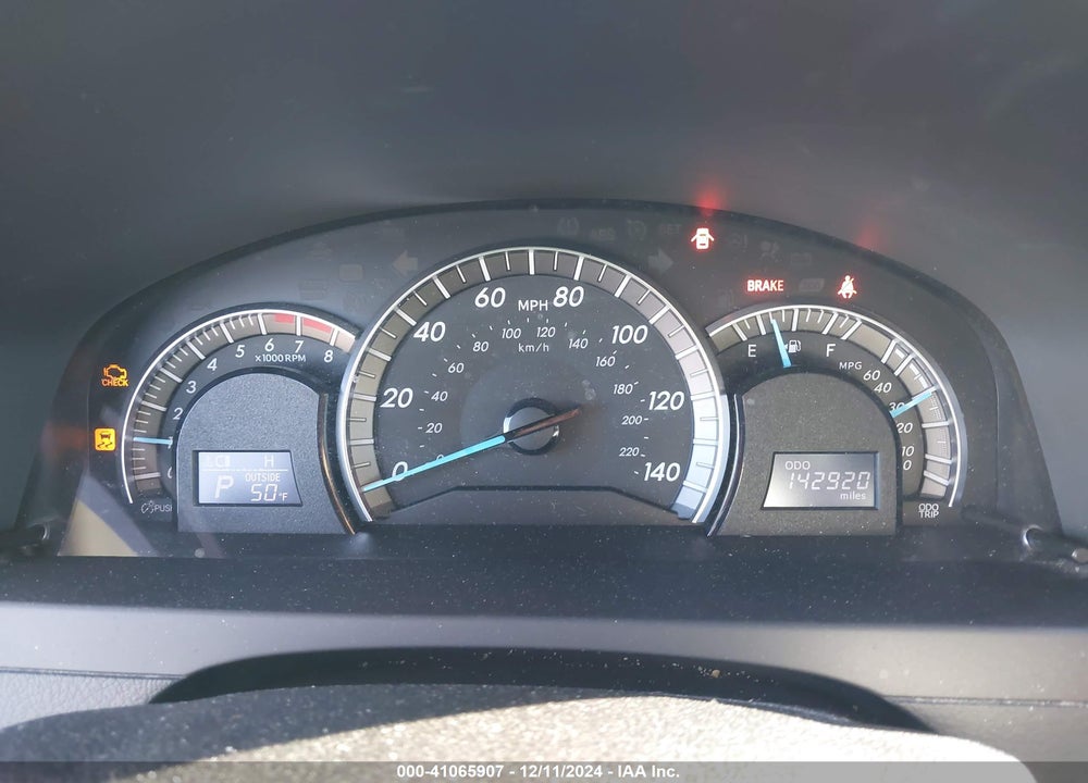 2013 TOYOTA CAMRY SE VIN: 4T1BF1FK1DU264103