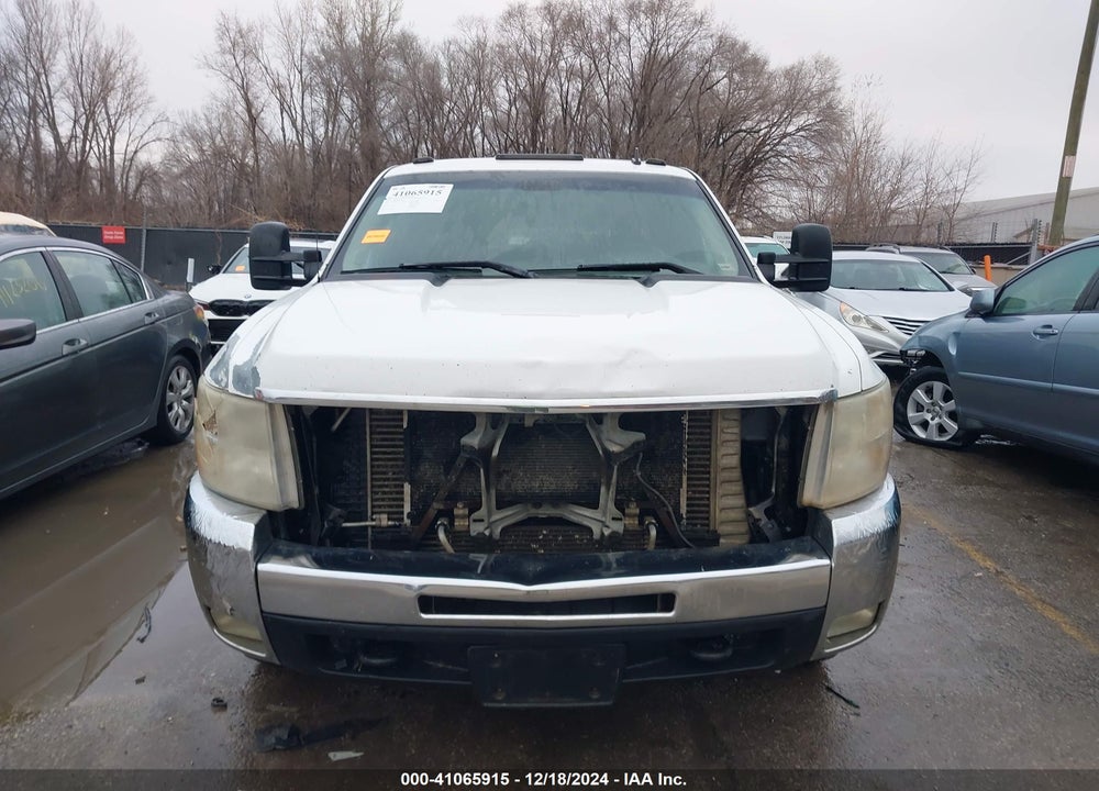 2010 CHEVROLET SILVERADO 3500HD LT VIN: 1GC7K0B68AF103286