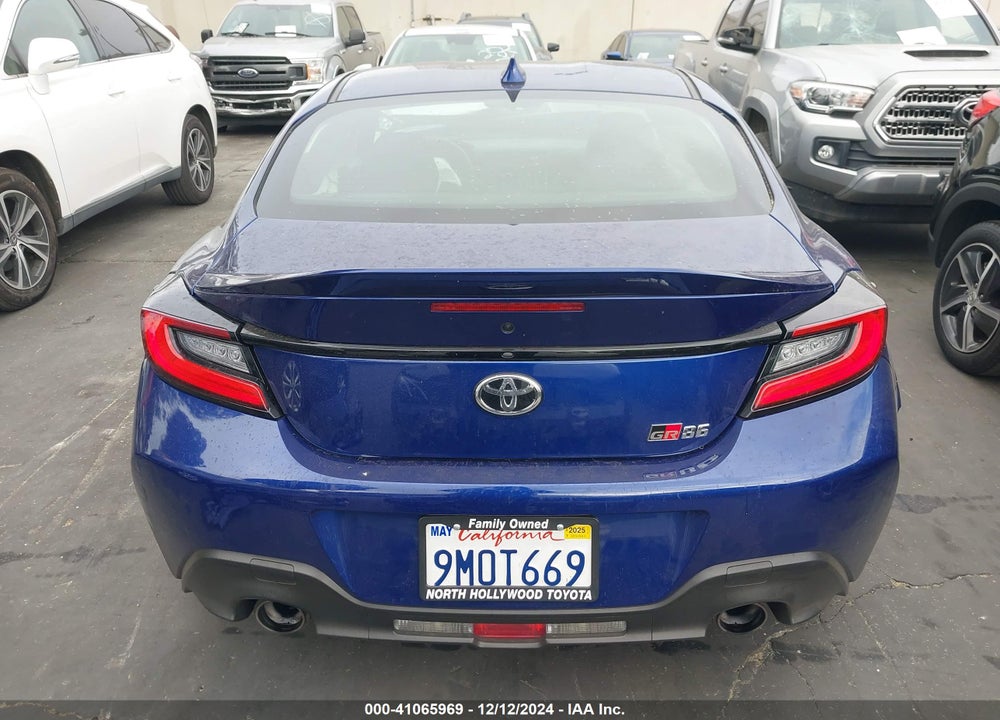 2024 TOYOTA GR 86 VIN: JF1ZNBE15R9756038