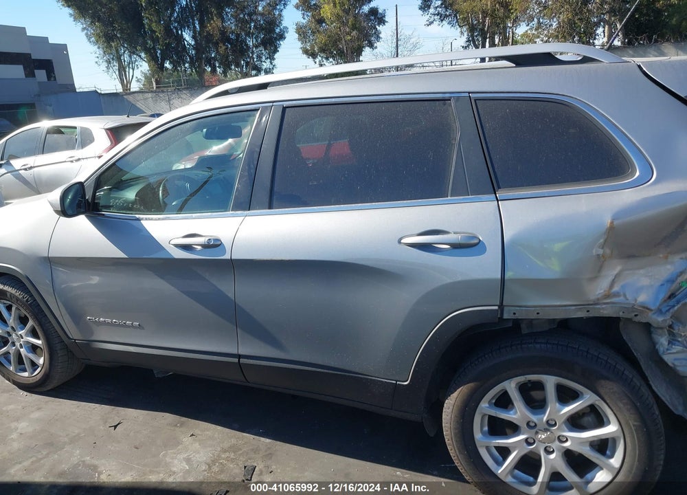 2016 JEEP CHEROKEE LATITUDE VIN: 1C4PJLCB3GW161198