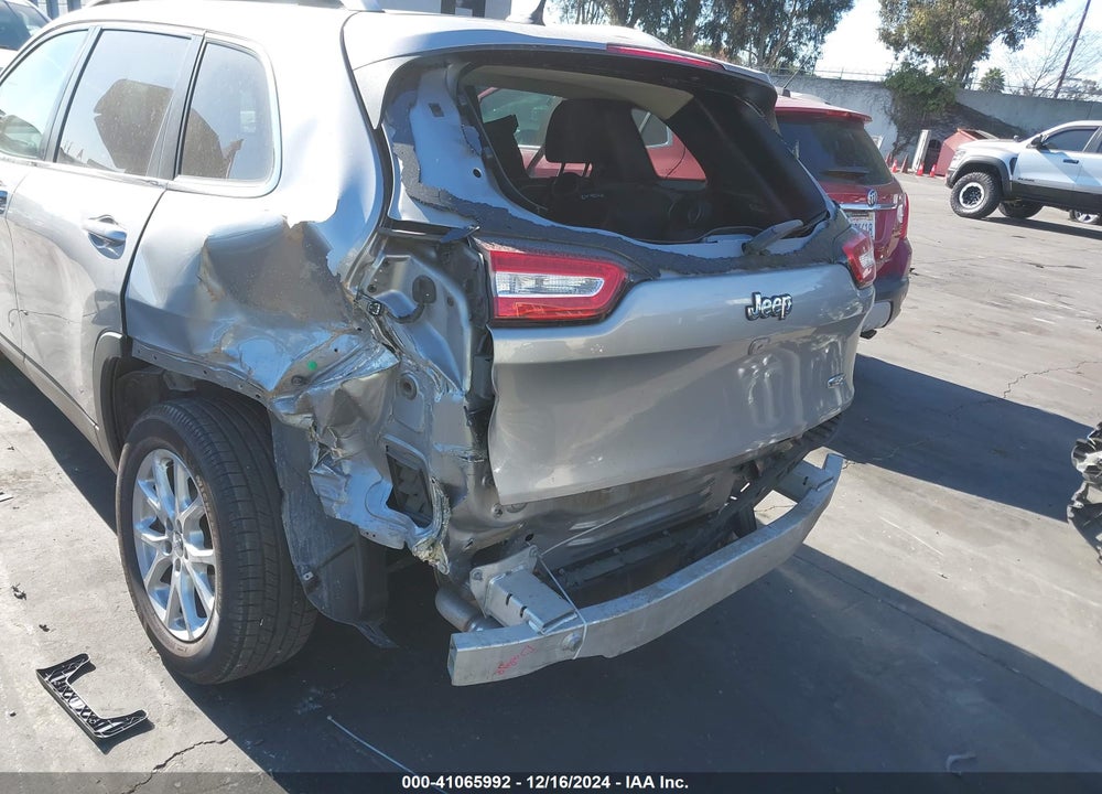 2016 JEEP CHEROKEE LATITUDE VIN: 1C4PJLCB3GW161198