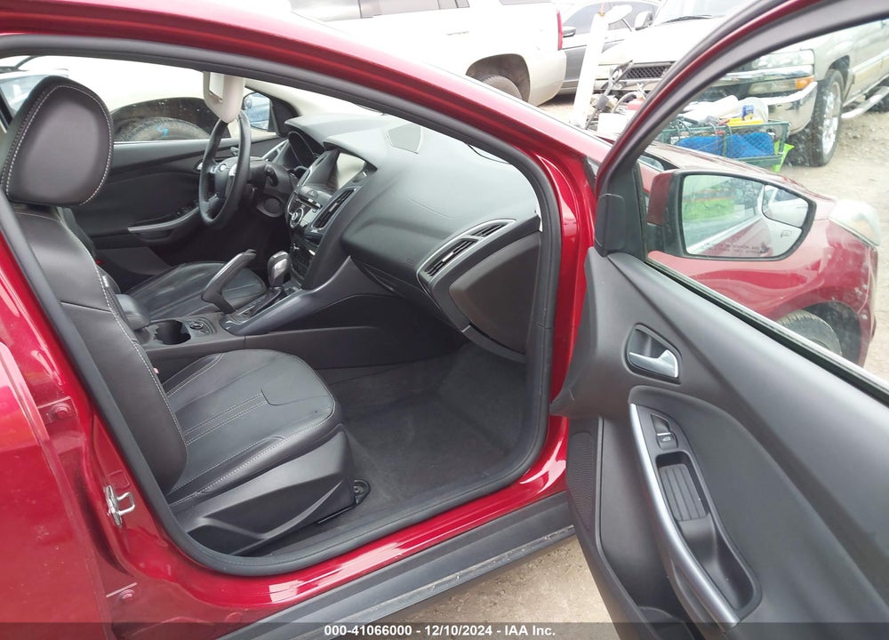 2013 FORD FOCUS VIN: 1FADP3N22DL301579