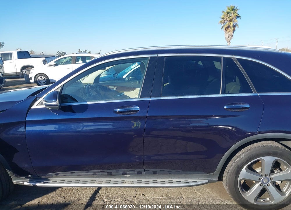 2016 MERCEDES-BENZ GLC 300 VIN: WDC0G4JB1GF083992