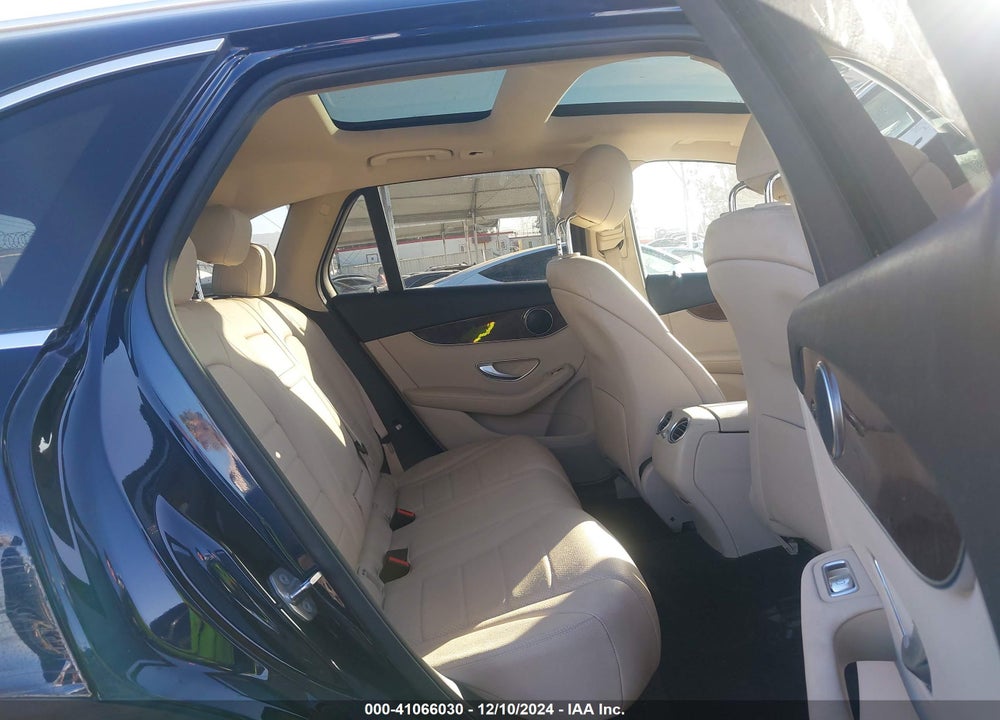 2016 MERCEDES-BENZ GLC 300 VIN: WDC0G4JB1GF083992