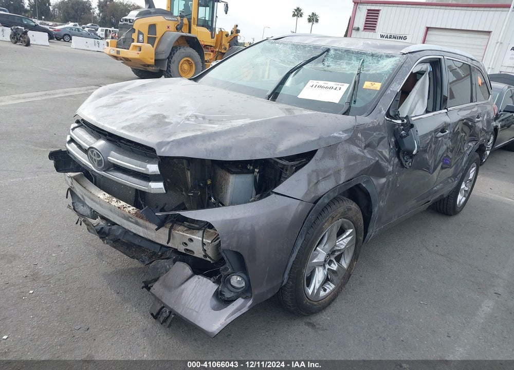 2019 TOYOTA HIGHLANDER LIMITED VIN: 5TDYZRFH8KS327403