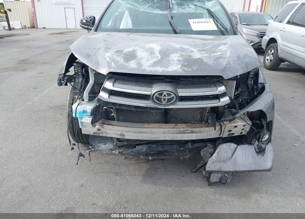 2019 TOYOTA HIGHLANDER LIMITED VIN: 5TDYZRFH8KS327403
