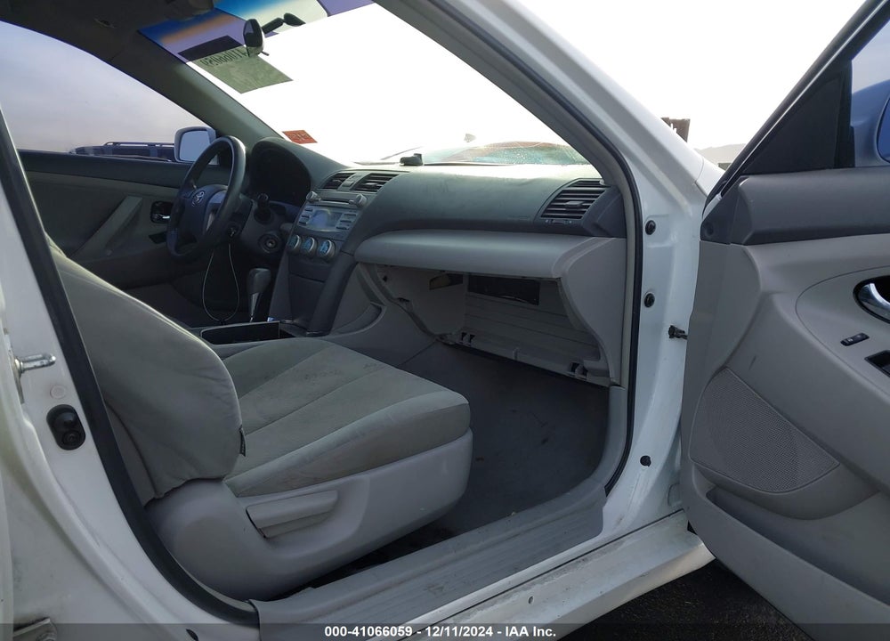 2008 TOYOTA CAMRY VIN: 4T4BE46KX8R011829