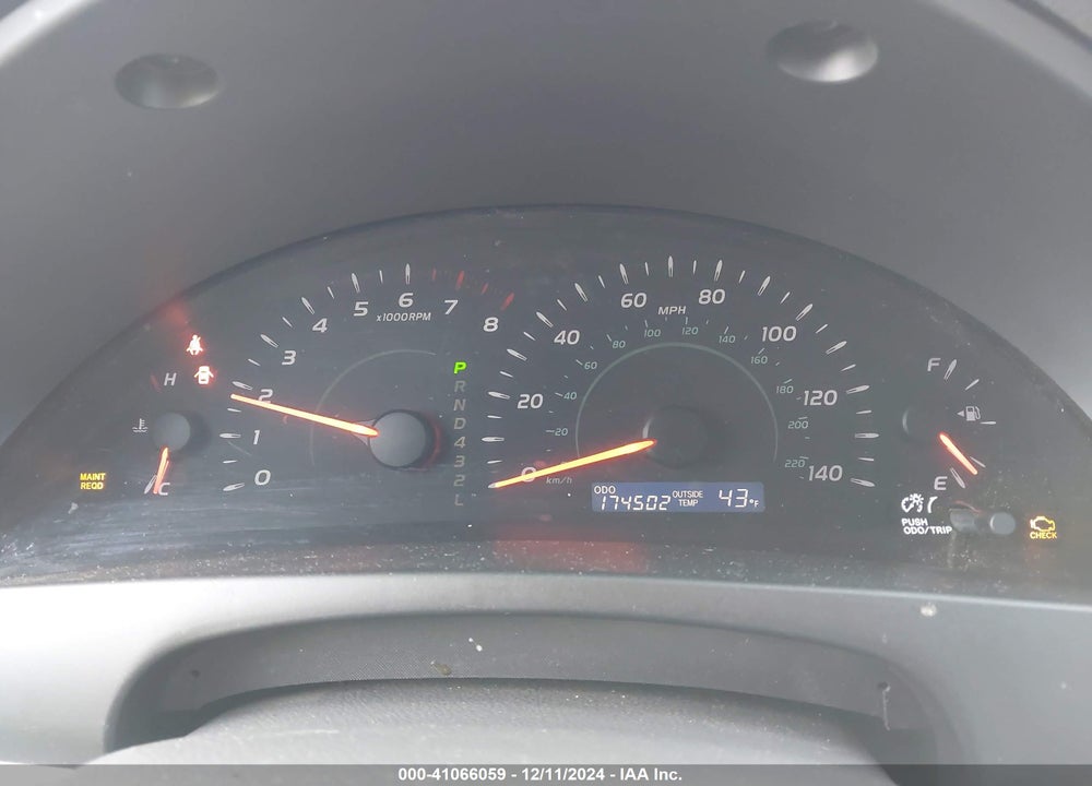 2008 TOYOTA CAMRY VIN: 4T4BE46KX8R011829
