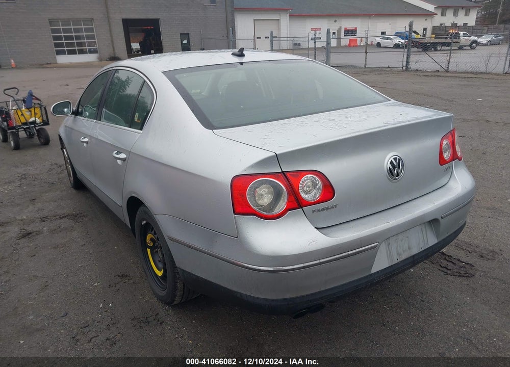 2008 VOLKSWAGEN PASSAT KOMFORT VIN: WVWAK73C68P075334