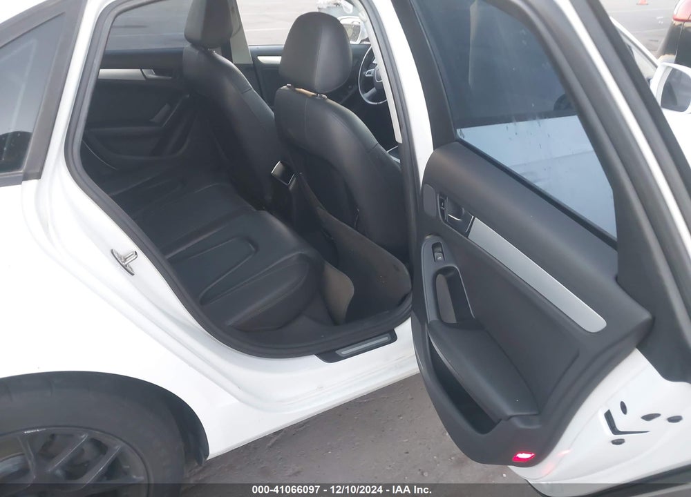 2010 AUDI A4 2.0T PREMIUM VIN: WAUBFAFL9AN063193